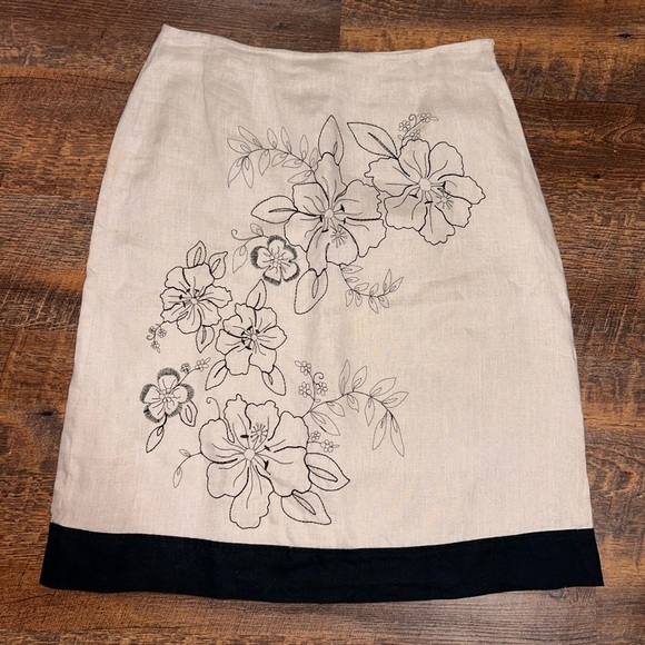 Mercer & Madison Women’s Size 10 Skirt Linen A-Line with Floral Stitch Pattern - Picture 1 of 4
